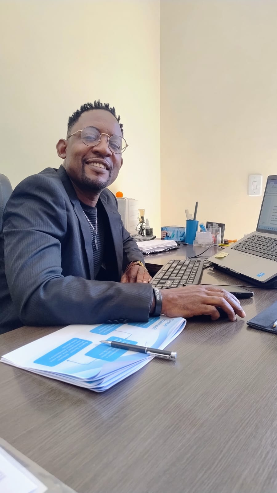 Foto do CEO do Grupo Black Diamond - Robert Brian Serwadda.